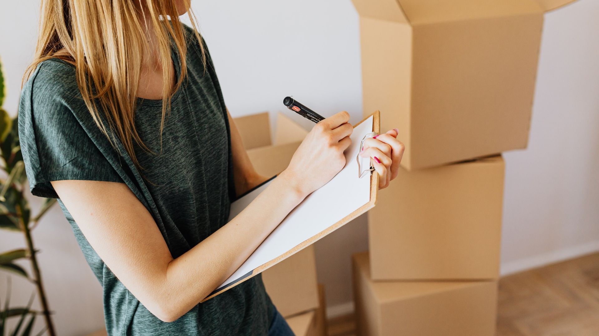 Apartment move in Everett, WA - Affordable Movers apartment moving services